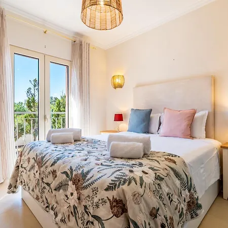 Paradise On The Golf Appartement Estômbar