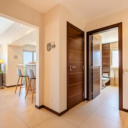 Paradise On The Golf