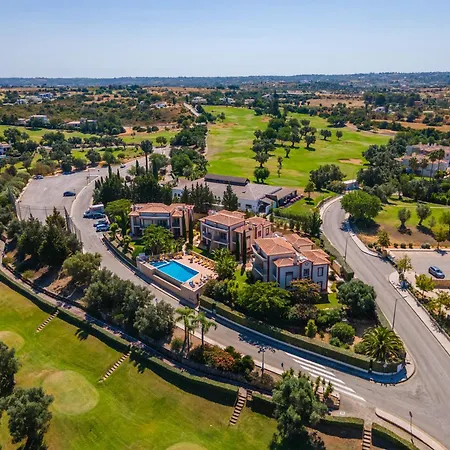 Paradise On The Golf