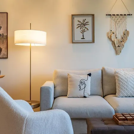 Paradise On The Golf Estômbar