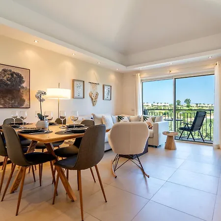 Paradise On The Golf *